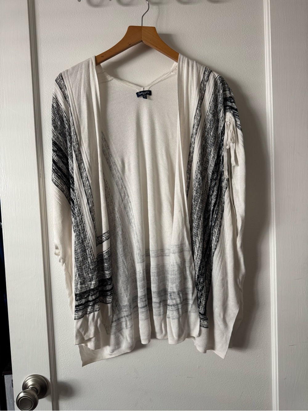 Splendid White and Black Open-Front Women's Sweater Cardigan